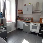 Jolie Maison Au Centre Du Village