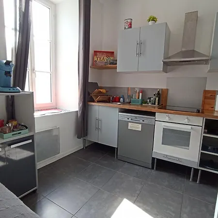 Jolie Maison Au Centre Du Village