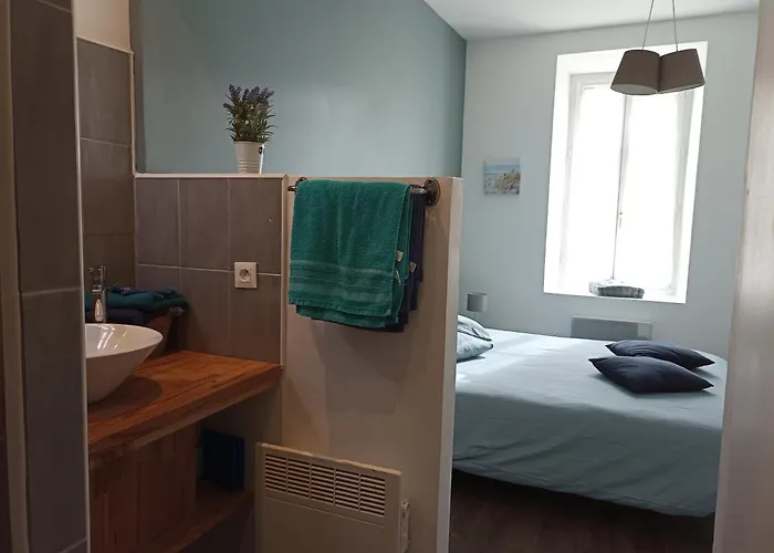 Jolie Maison Au Centre Du Village Holiday home *